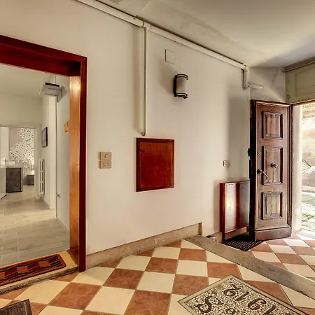 Appartement White Flowers With Canal View By Wonderful Italy Venetië