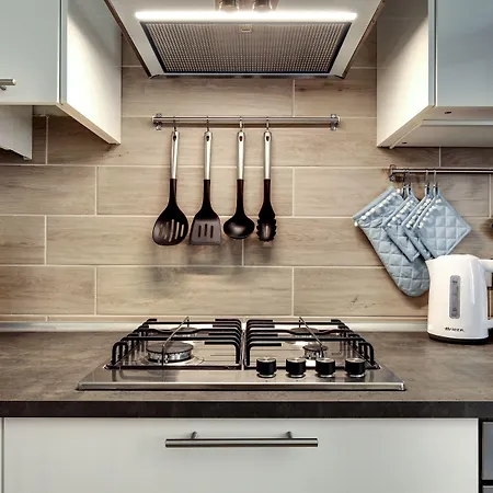 White Flowers With Canal View By Wonderful Italy Wenecja