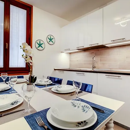 Apartmán White Flowers With Canal View By Wonderful Italy Benátky