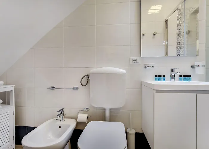 White Flowers With Canal View By Wonderful Italy Wenecja