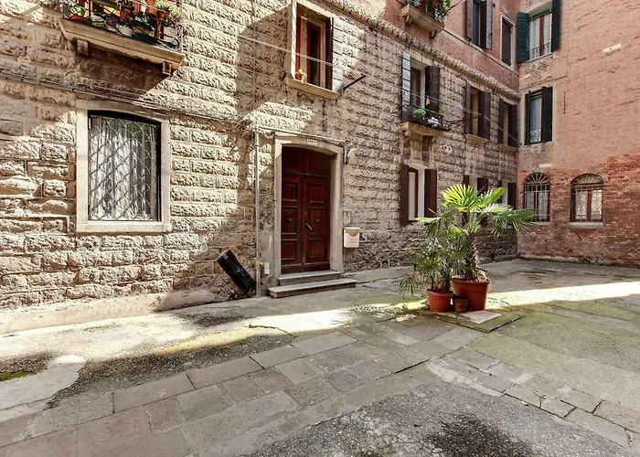 Apartament White Flowers With Canal View By Wonderful Italy *