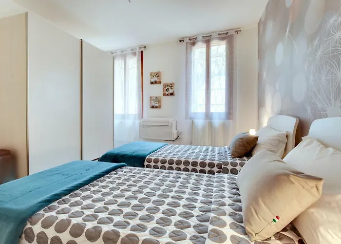 Apartament White Flowers With Canal View By Wonderful Italy