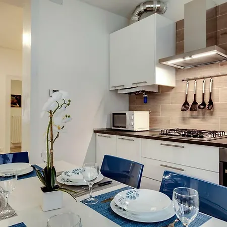 Apartmán White Flowers With Canal View By Wonderful Italy *